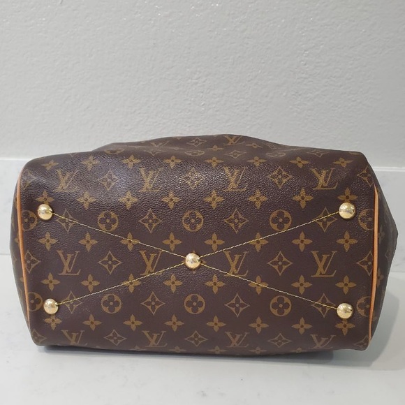 Louis Vuitton Monogram
Tivoli GM - Picture 4 of 8